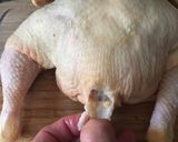 Foto del paso 3 de la receta: Cocina para las Fiestas: Pollo al horno relleno con arándanos y cerezas