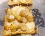 Foto del passaggio 4 della ricetta Crostini primaverili
