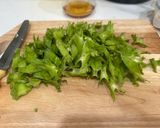 A picture of step 1 of Stir-Fried Winged Beans with Clams.