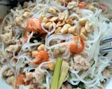 Hình bước làm 5 của món Mỳ Quảng tôm thịt phong cách mới