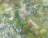 A picture of step 2 of Broccoli Almond Soup.