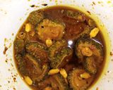 A picture of step 5 of Karele ka achar.