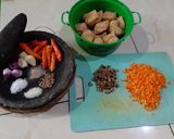 Foto langkah ke 1 dari resep Tahu Isi Mercon 💥 : wortel+jamur.