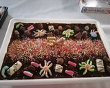 Foto del paso 3 de la receta Tarta grande de cumpleaños de galletas, chocolate y natillas (v.1)