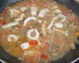 Foto del paso 4 de la receta: Arroz con marisco