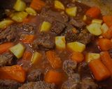 Une image de l'étape 11 de Ragoût de boeuf sans alcool.