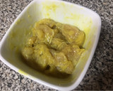 Foto del paso 2 de la receta: Ensalada especial, con pollo a la salsa de miel con mostaza
