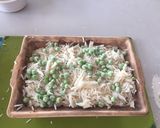 A picture of step 5 of Russian-style pie.