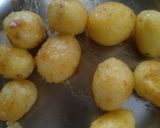A picture of step 1 of Dum Aloo.