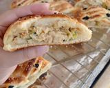 A picture of step 5 of Chicken Cheese Bread 😍😋.