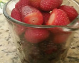 Foto del paso 1 de la receta: Mermelada de fresas y moras