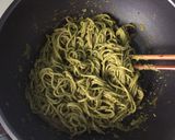 Hình bước làm 3 của món Mì Spagetti sốt pesto