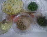 A picture of step 3 of Baked Ghughra chaat & Fried Ghughra.