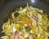 A picture of step 2 of Cauliflower dry bhaji.