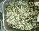 Foto langkah ke 3 dari resep Rolade tahu daun singkong.