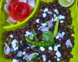 A picture of step 4 of Black chana Paneer.