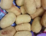 Foto langkah ke 9 dari resep Lemper Goreng isi Ayam.