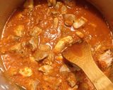 A picture of step 6 of Pork Goulash (Schweinegulasch).