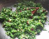 A picture of step 4 of Lasuni methi or Garlic methi.