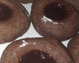 Foto del paso 6 de la receta: Ojitos de cacao y mermelada de cereza