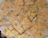 Foto langkah ke 4 dari resep Martabak telurtahu kornet yamie.