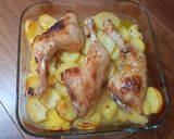Foto del paso 7 de la receta Muslos de pollo con patatas en salsa de licor 43