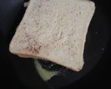 Foto langkah ke 2 dari resep French toast dengan strawberry sauce.