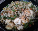 Foto del paso 2 de la receta: Salteado de arroz y camarón