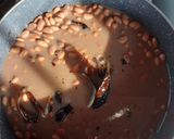 Foto del paso 2 de la receta: Frijoles bayos con quesadillas 👋✨