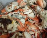 Foto langkah ke 1 dari resep Kepiting Saos Berserabut.