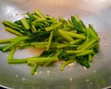 A picture of step 6 of Stir-Fried Pho.