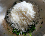 A picture of step 3 of Methi Mutter Pulao.