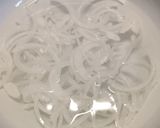 A picture of step 1 of Crispy onion topping.