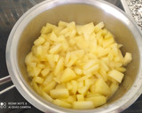 Foto del paso 2 de la receta: Trenza de hojaldre con manzanas. Pastel de celebraciones
