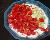 A picture of step 3 of Vegetables tadka raita.