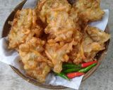 Foto langkah ke 6 dari resep Bakwan Sayur Kriuk.