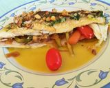 Foto del paso 11 de la receta: Lubina rellena de verduras sobre crema de espárragos