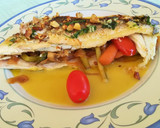 Foto del paso 11 de la receta: Lubina rellena de verduras sobre crema de espárragos