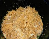 Foto langkah ke 10 dari resep Scramble mie tetep pake rice cooker ala anak kos.