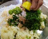 A picture of step 2 of Farali Sabudana Vada.