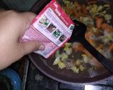 Foto langkah ke 2 dari resep Pastel Mie Jagung.