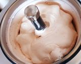 Une image de l'étape 6 de Glace à la fraise 🍓 et morceaux de fraises 🍓 fraîches 😋.