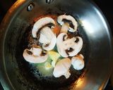 মাশরুম স্পিনাচ স্যুপ (mushroom spinach recipe in Bengali) রেসিপির ধাপ 4 ছবি