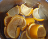 Foto del paso 1 de la receta: Cáscaras de naranja confitadas
