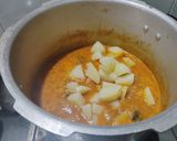 A picture of step 2 of Potato Kurma.