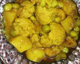 A picture of step 1 of Aloo Gobi Matar (Potato, Cauliflower, and Pea Curry).