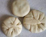 आलू कचोरी (aloo kachori recipe in marathi) रेसिपी स्टेप 4 फोटो