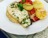 Foto del paso 10 de la receta: Filetes de lubina al horno con cebolla patata tomate natural y aderezo Vidalim