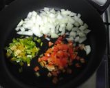 Foto del paso 1 de la receta: Albóndigas con patatas en salsa de tomate