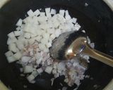 Gambar langkah 3 resipi Bubur Nasi Ayam Bersantan.